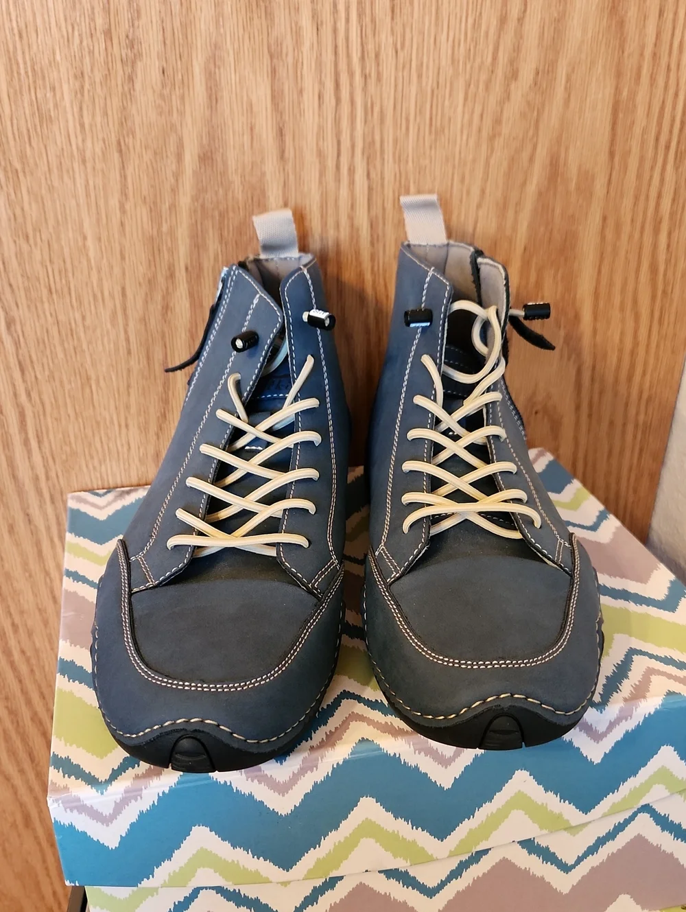 Men's Blue Barefoot Boots with Contrast Cream Laces